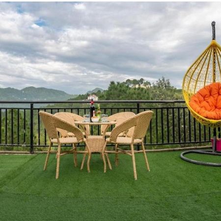 Mystic Forest View Kasauli I Serviced Villa I Best Seller I Vacations I Family Events I Open Air Lawn I Sky Bonfire I Kasauli By Exotic Stays Εξωτερικό φωτογραφία
