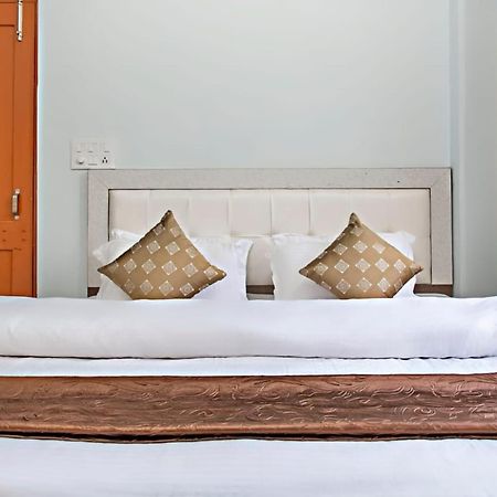 Mystic Forest View Kasauli I Serviced Villa I Best Seller I Vacations I Family Events I Open Air Lawn I Sky Bonfire I Kasauli By Exotic Stays Εξωτερικό φωτογραφία